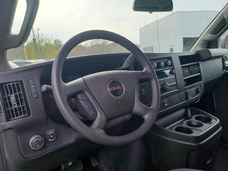 2024 GMC Savana 2500