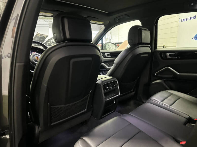 2022 Porsche Cayenne