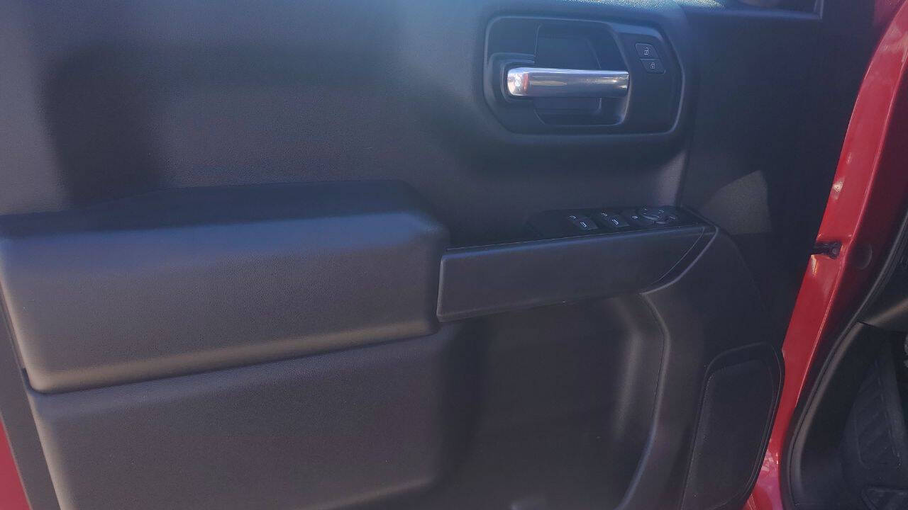 Used Car 2020 Chevrolet Silverado 1500  Custom 4x4 4dr Crew Cab 5.8 Ft. Sb For Sale Under $30,000 In San Antonio, Texas