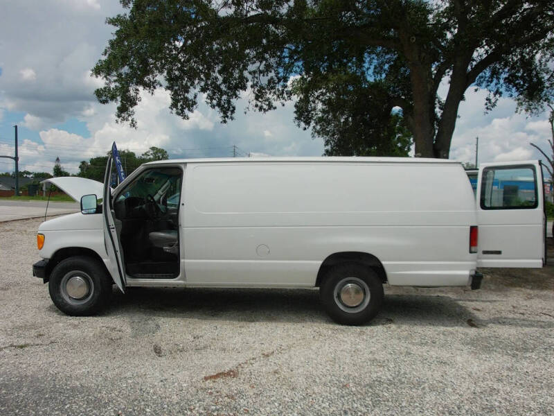 2003 Ford E-Series E-250