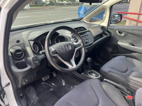 2012 Honda Fit Sport