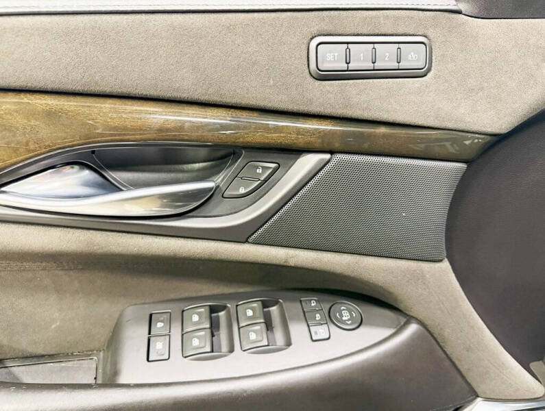 2018 Cadillac Escalade Platinum