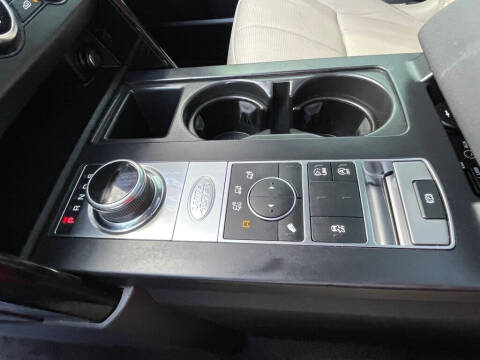 2017 Land Rover Discovery SE