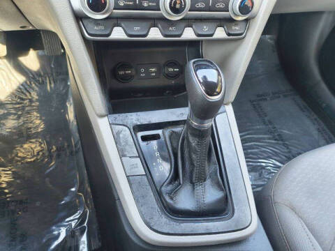 2020 Hyundai Elantra