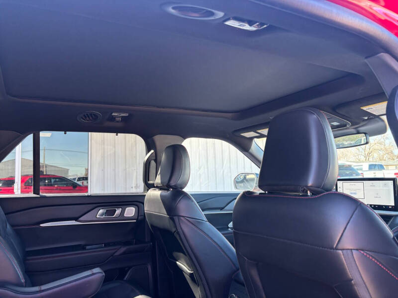 2025 Ford Explorer ST