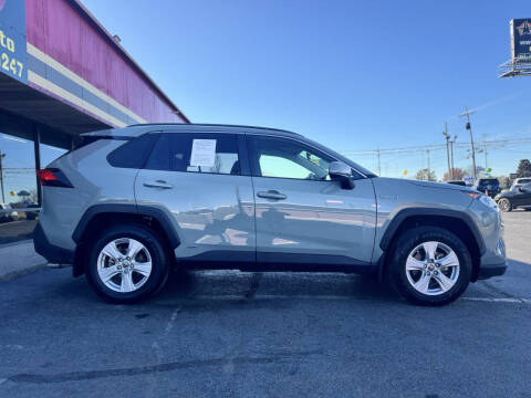 2021 Toyota RAV4 Hybrid XLE