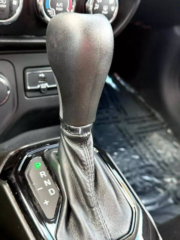 2017 Jeep Renegade Altitude