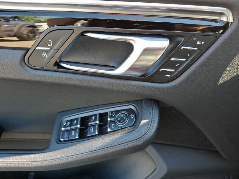 2024 Porsche Macan S
