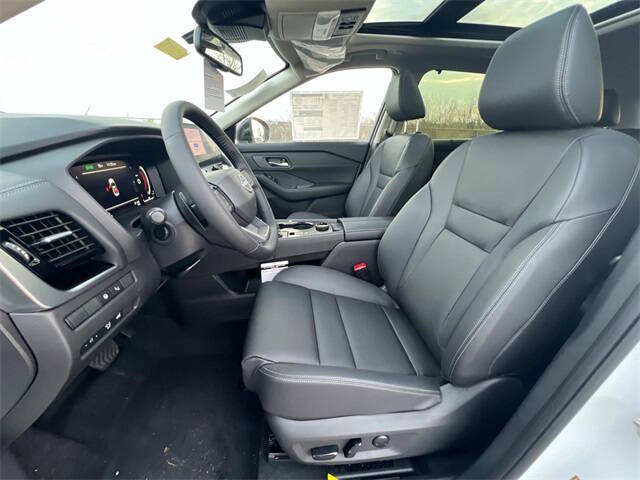 2025 Nissan Rogue SL