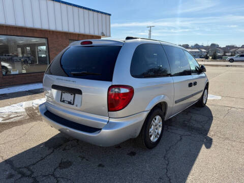 2005 Dodge Grand Caravan SE