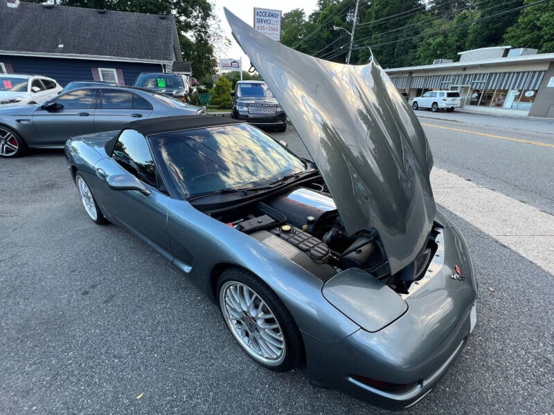 2004 Chevrolet Corvette