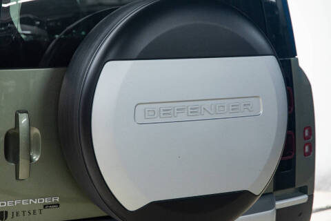 2021 Land Rover Defender 110 SE