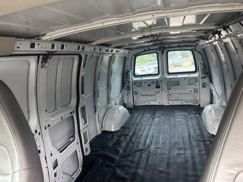 2020 Chevrolet Express 2500