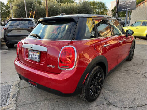 2015 MINI Hardtop 4 Door Cooper
