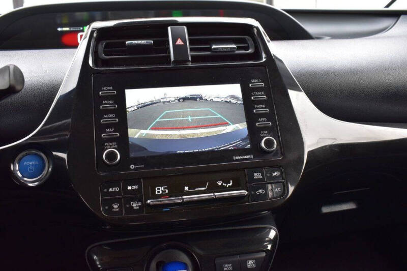 2022 Toyota Prius LE