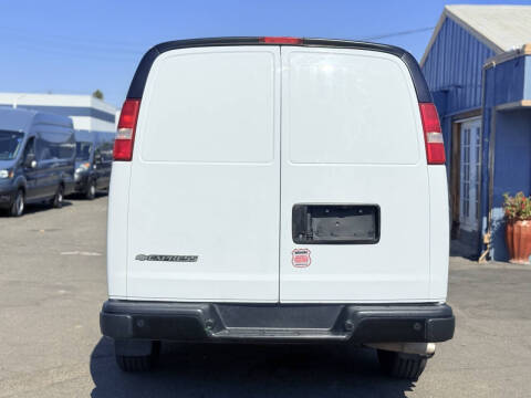 2018 Chevrolet Express 3500