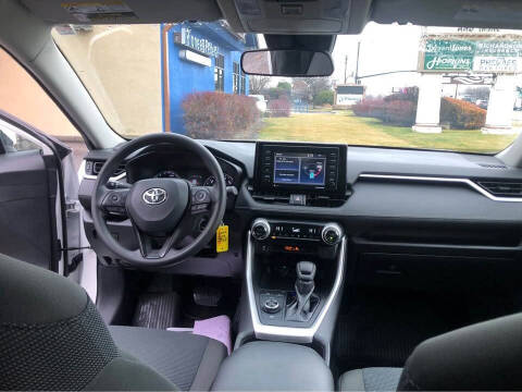 2022 Toyota RAV4 Hybrid LE