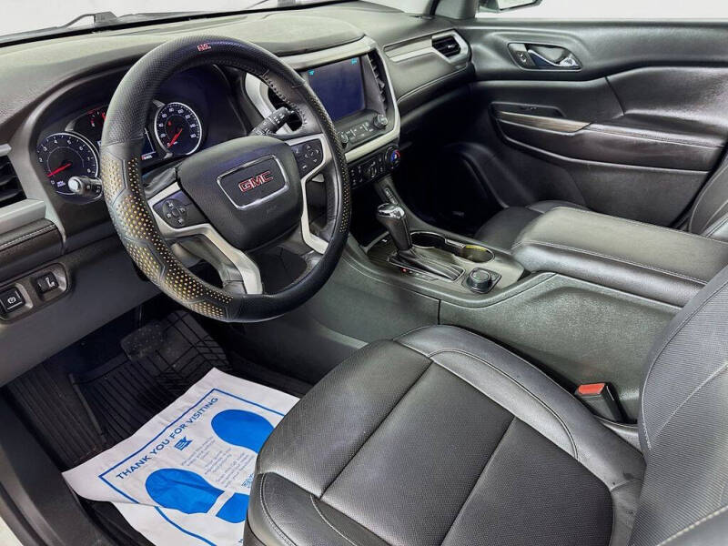 2017 GMC Acadia SLT-1