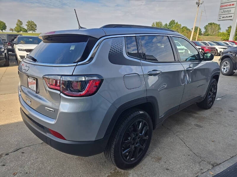 2022 Jeep Compass Latitude Lux
