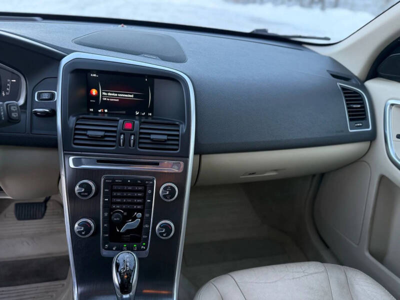 2015 Volvo XC60 T5 Drive-E Platinum