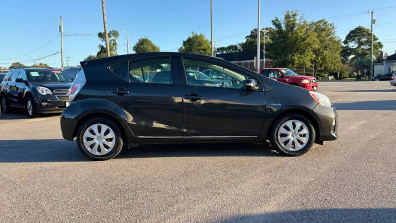 2014 Toyota Prius c Two