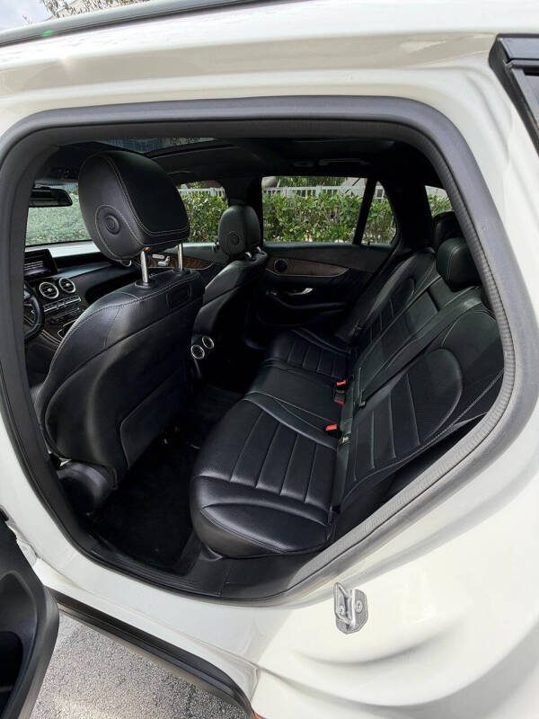 2019 Mercedes-Benz GLC GLC 300