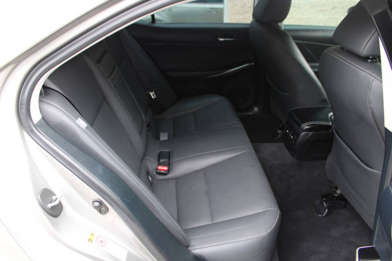 2016 Lexus IS 200t