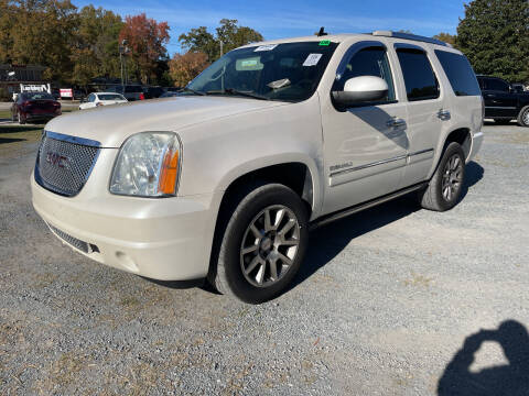 2011 GMC Yukon for sale at LAURINBURG AUTO SALES in Laurinburg NC
