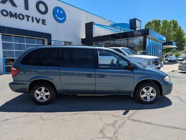 2005 Dodge Grand Caravan for sale at Axio Auto Boise in Boise, ID