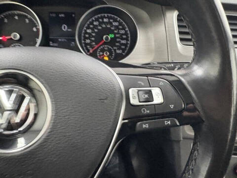 2017 Volkswagen Golf TSI Wolfsburg Edition