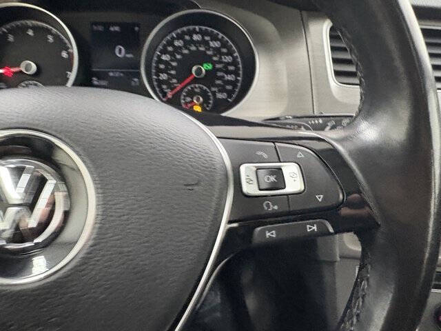 2017 Volkswagen Golf TSI Wolfsburg Edition