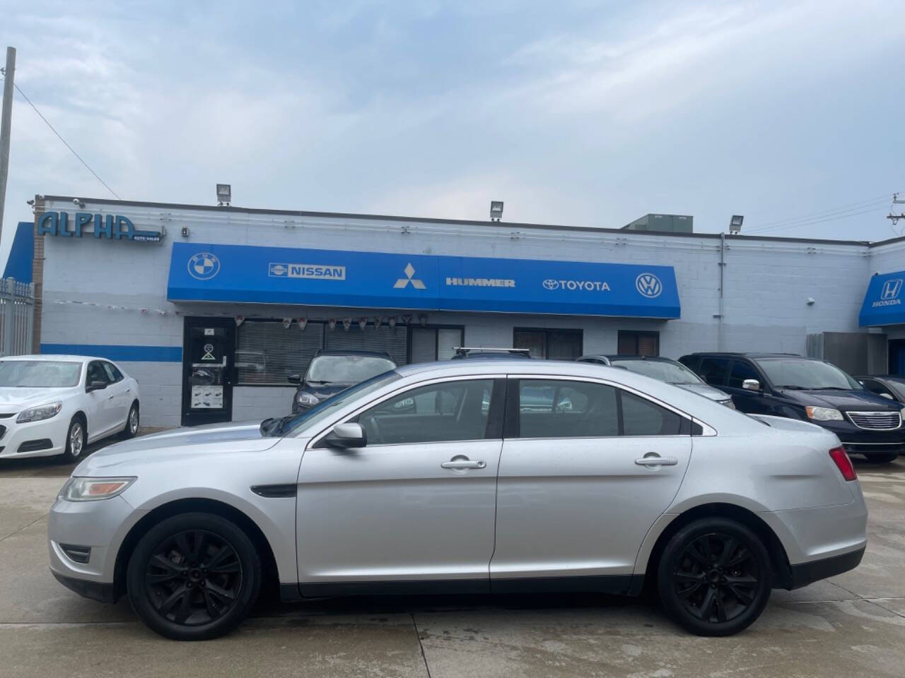 2011 Ford Taurus for sale at Alpha Auto Sales in Detroit, MI