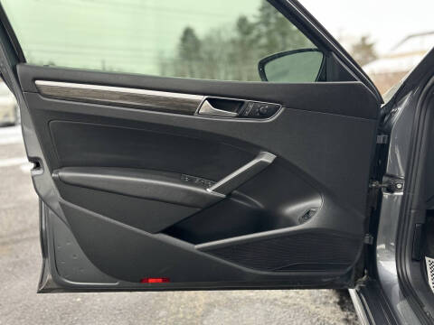 2018 Volkswagen Passat 2.0T SE