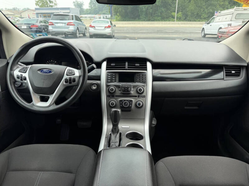 2014 Ford Edge SE