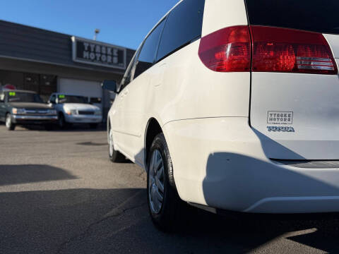 2005 Toyota Sienna LE 7 Passenger