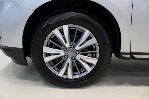 2020 Nissan Pathfinder SL