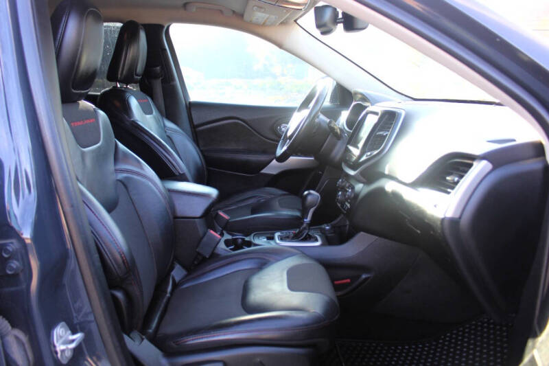 2017 Jeep Cherokee Trailhawk