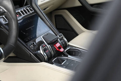 2022 Lamborghini Urus