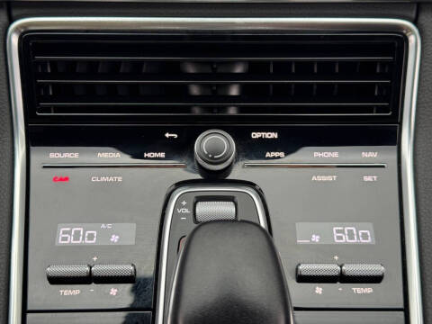 2022 Porsche Panamera