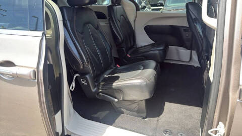 2018 Chrysler Pacifica Touring L Plus