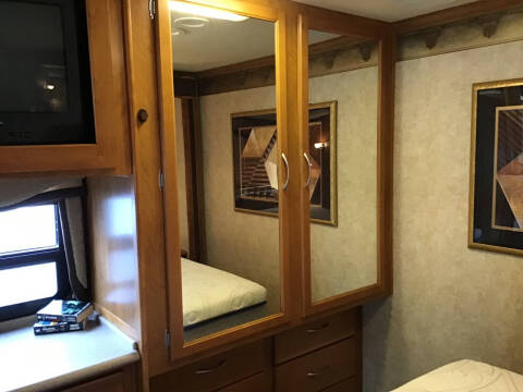 2004 Fleetwood RV Pace Arrow 36B / 36ft