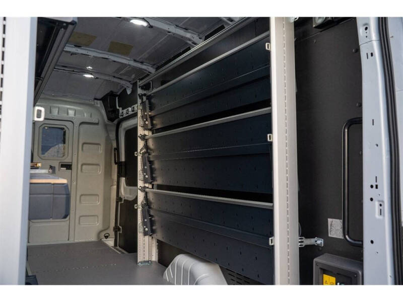 2022 Ford E-Transit 350