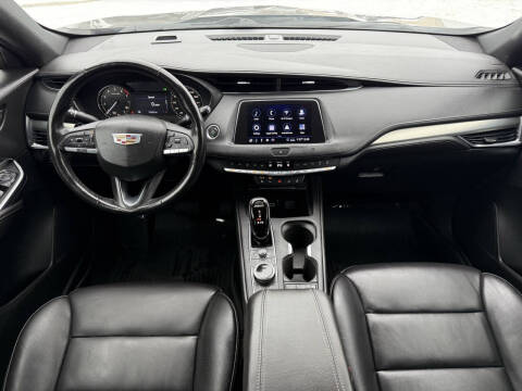 2020 Cadillac XT4 Premium Luxury