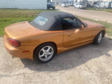 2000 Mazda MX-5 Miata