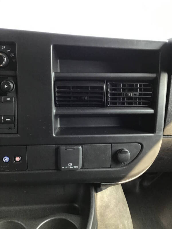 2025 Chevrolet Express 2500
