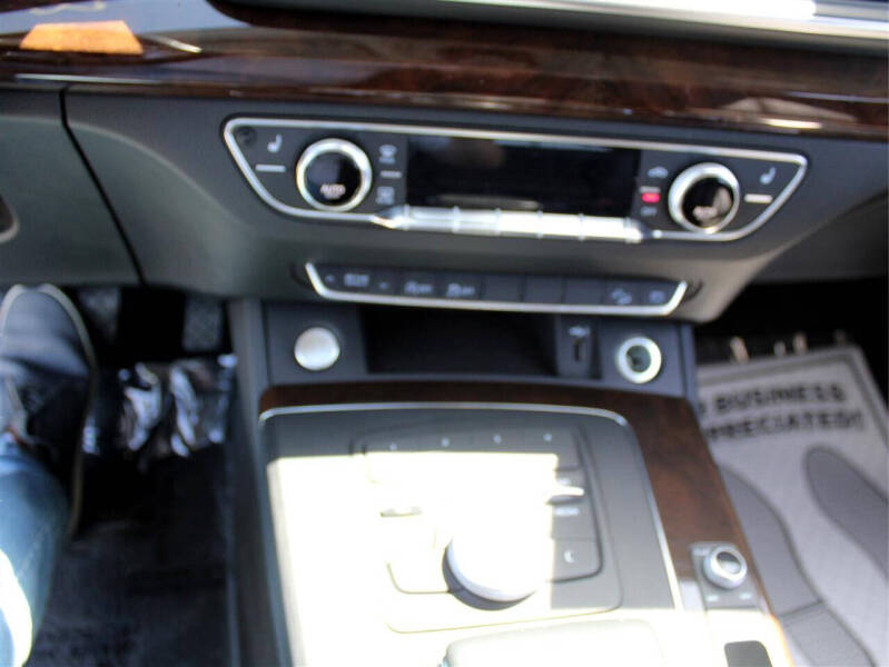 2019 Audi Q5 quattro Premium 45 TFSI