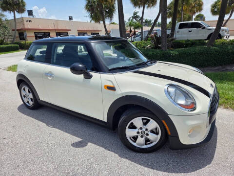 2016 MINI Hardtop 2 Door Cooper