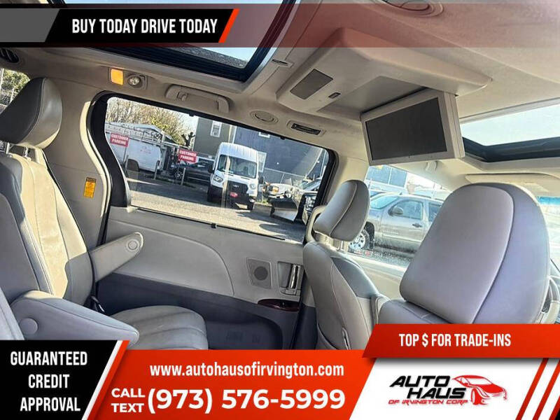 2014 Toyota Sienna