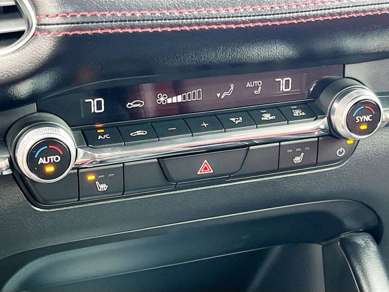 2025 Mazda Mazda3 Hatchback 2.5 S Carbon Edition