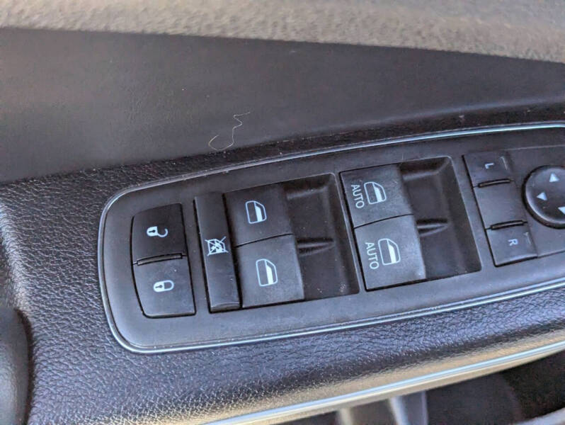 2022 Chrysler 300 S V6